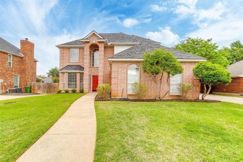 1652 Oak Creek Drive Hurst TX 76054