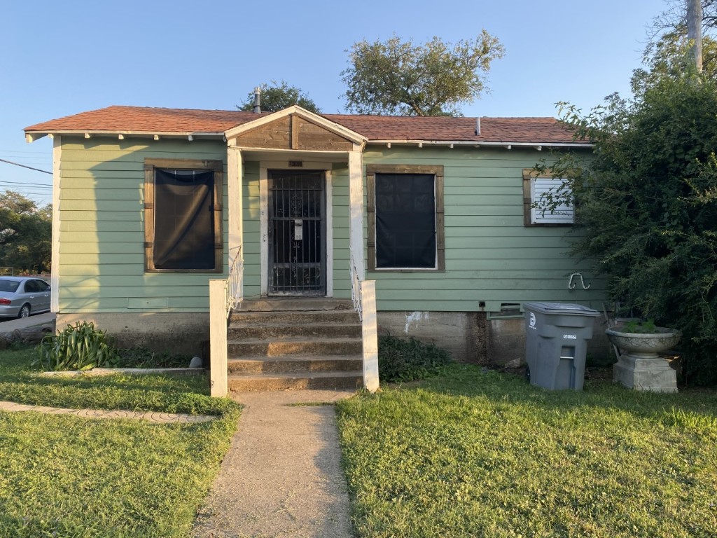 1934 Dudley Avenue Dallas TX 75203