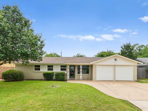 5220 Ammons Street Haltom City TX 76117