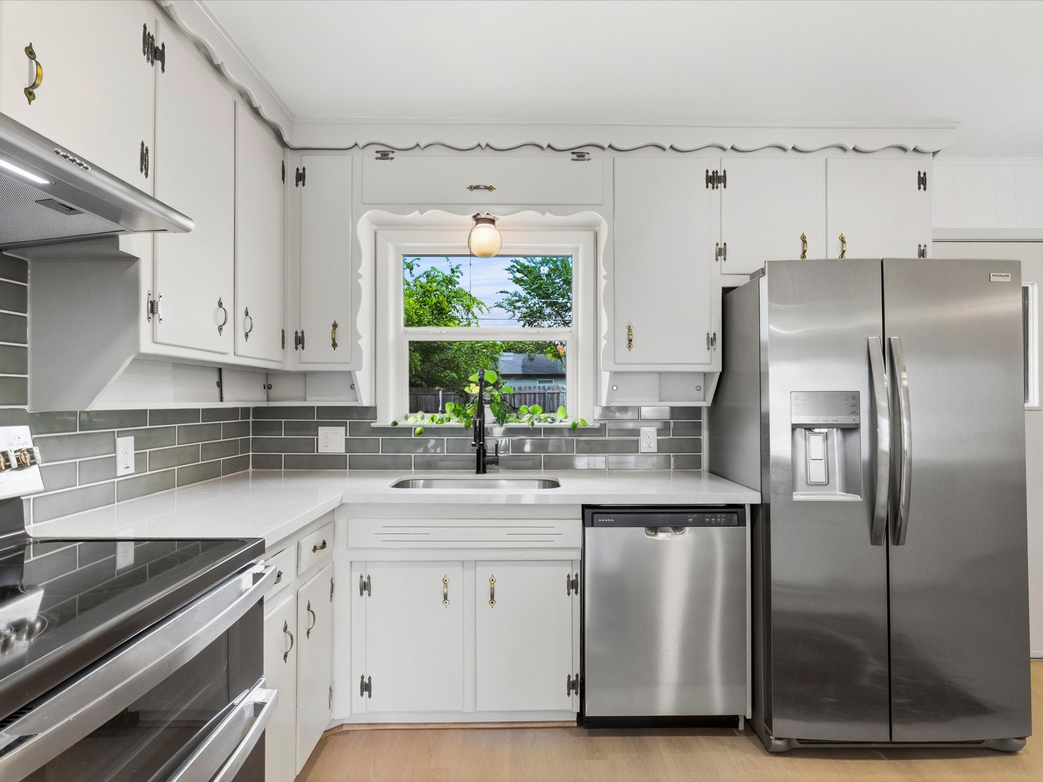 5220 Ammons Street Haltom City TX 76117