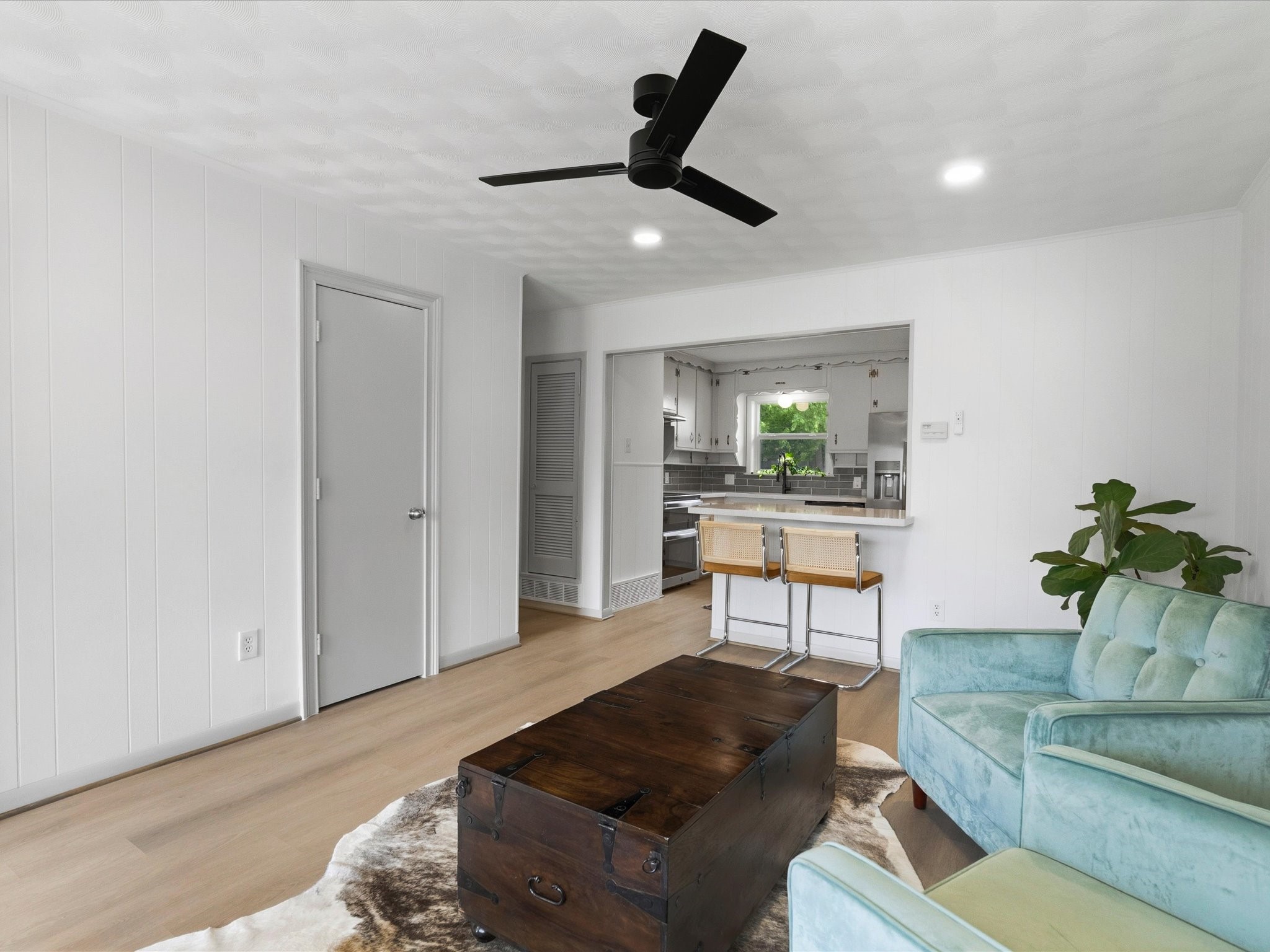 5220 Ammons Street Haltom City TX 76117