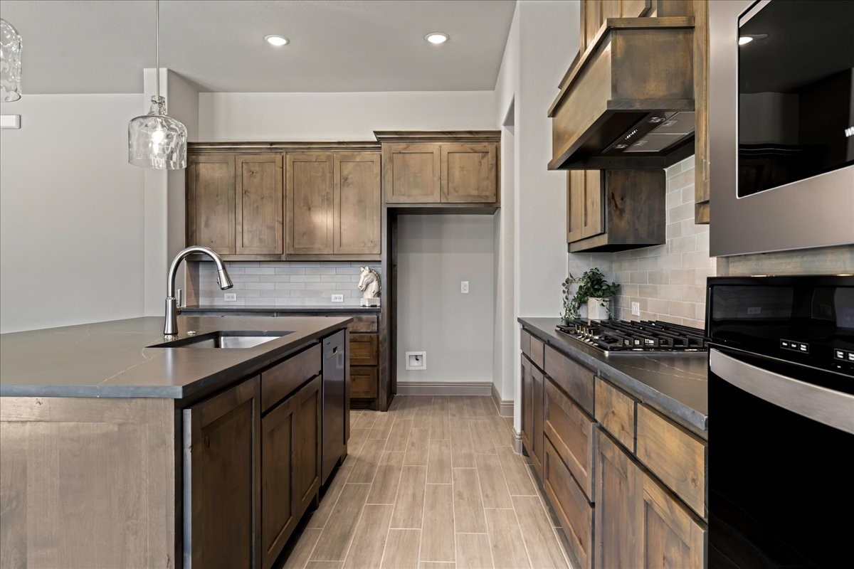 131 Spring Valley Road Paradise TX 76073