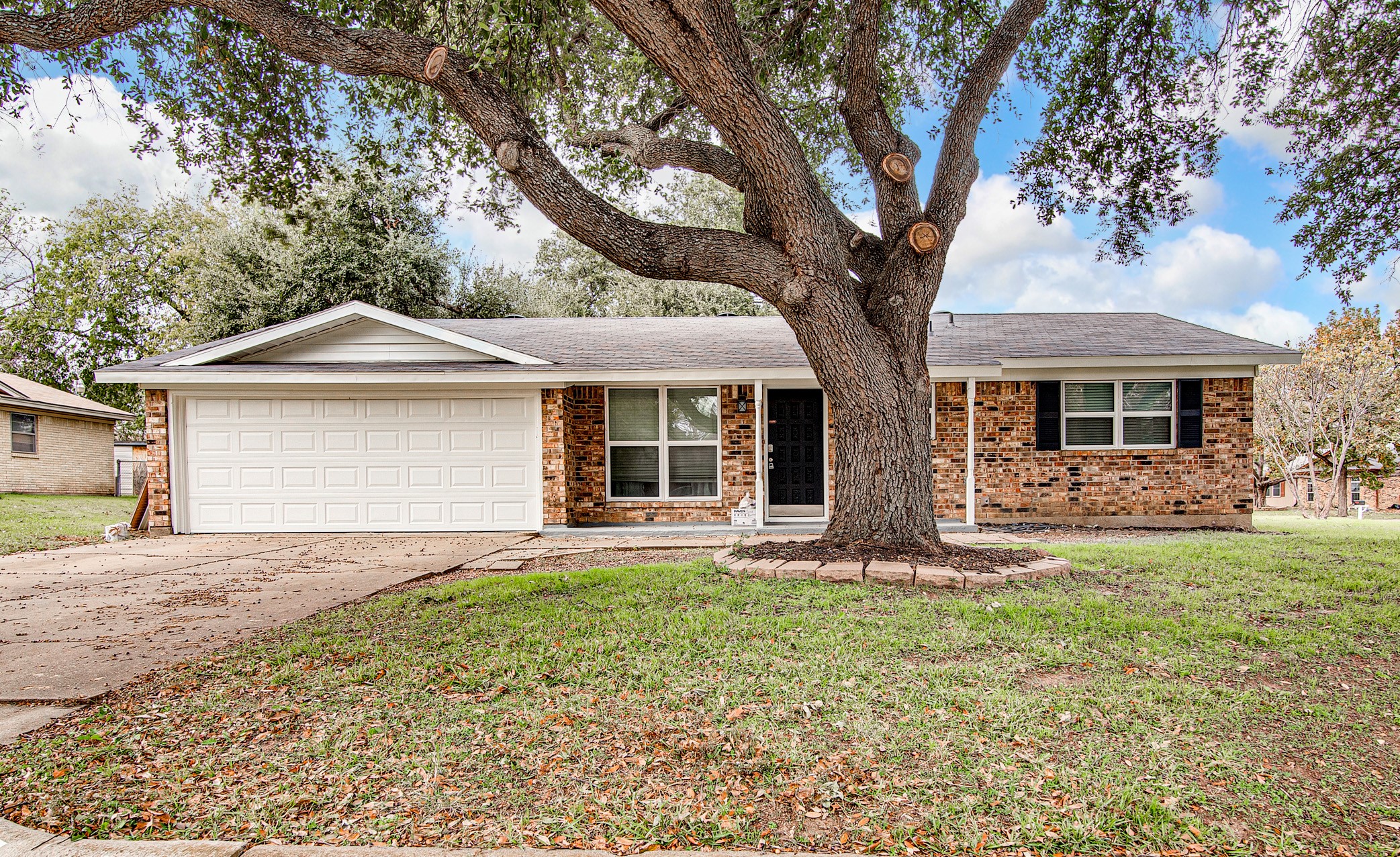 313 NE Amy Street Burleson TX 76028