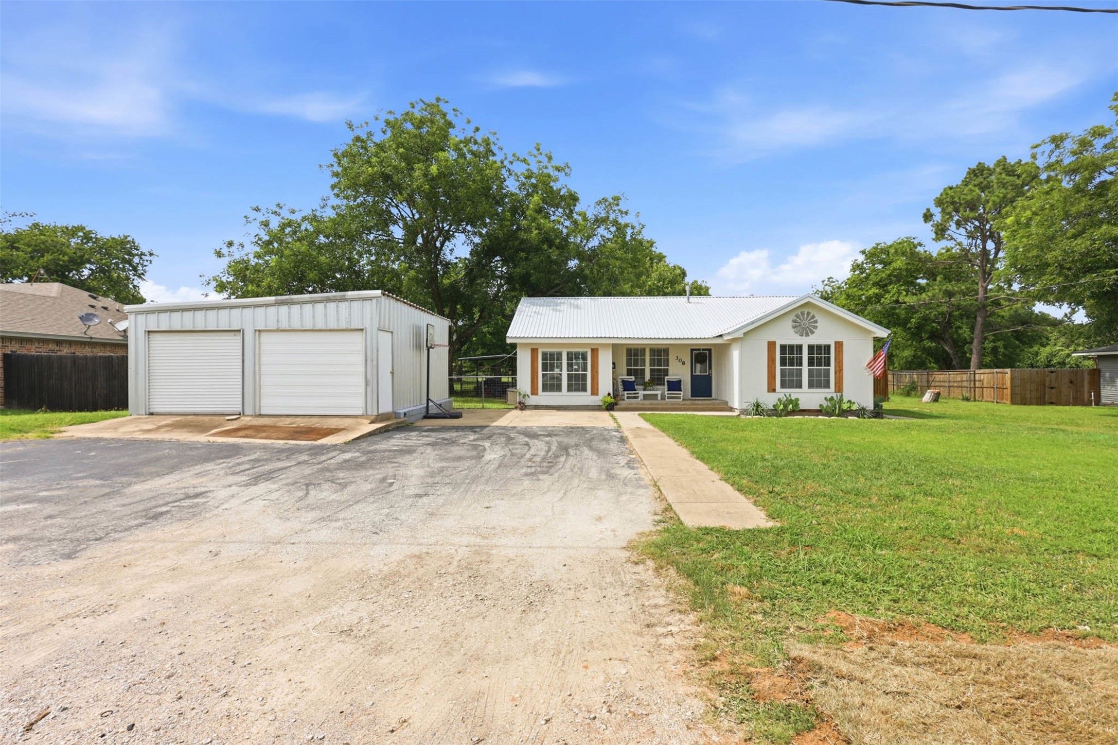 308 W 1st Street Springtown TX 76082