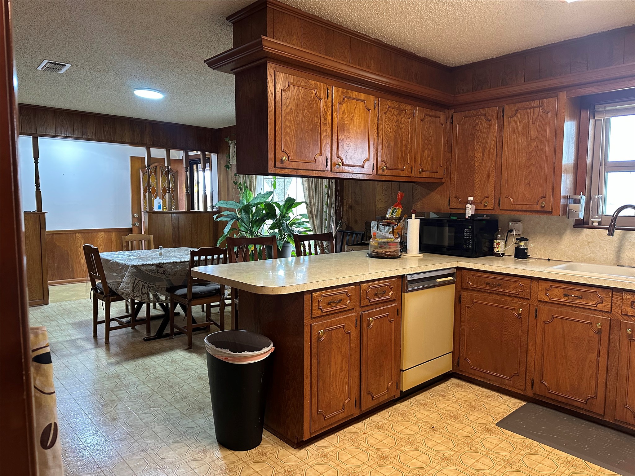 1477 Hcr 3242 Mount Calm TX 76673