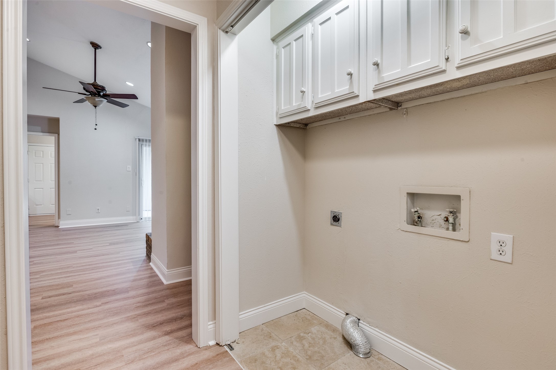 3025 Westforest Drive Dallas TX 75229