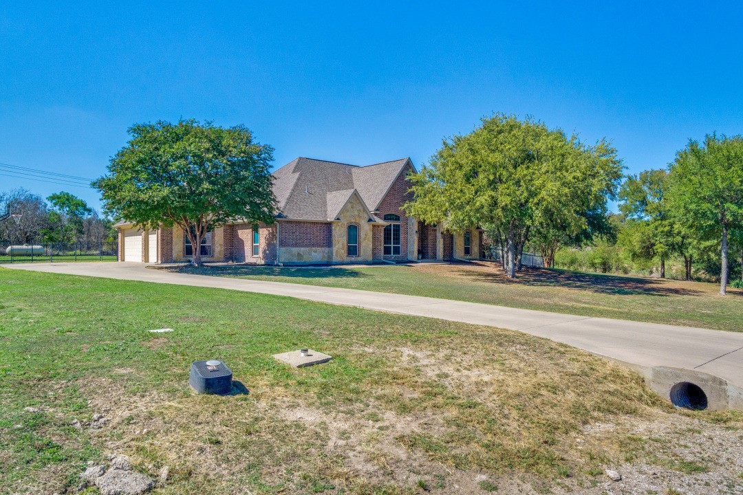 214 Deer Creek Drive Aledo TX 76008