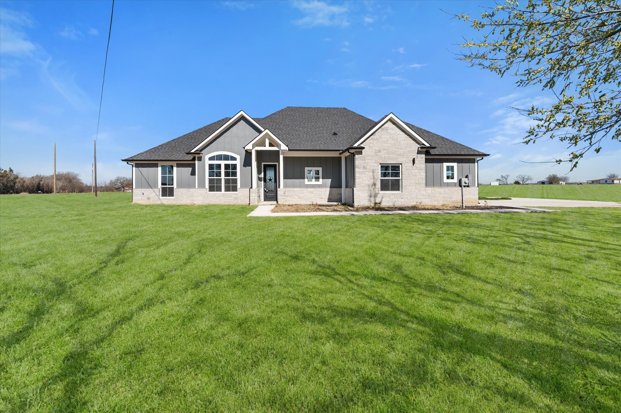 4609 County Road 206 Grandview TX 76050