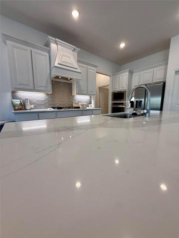218 Oakcrest Drive Justin TX 76247