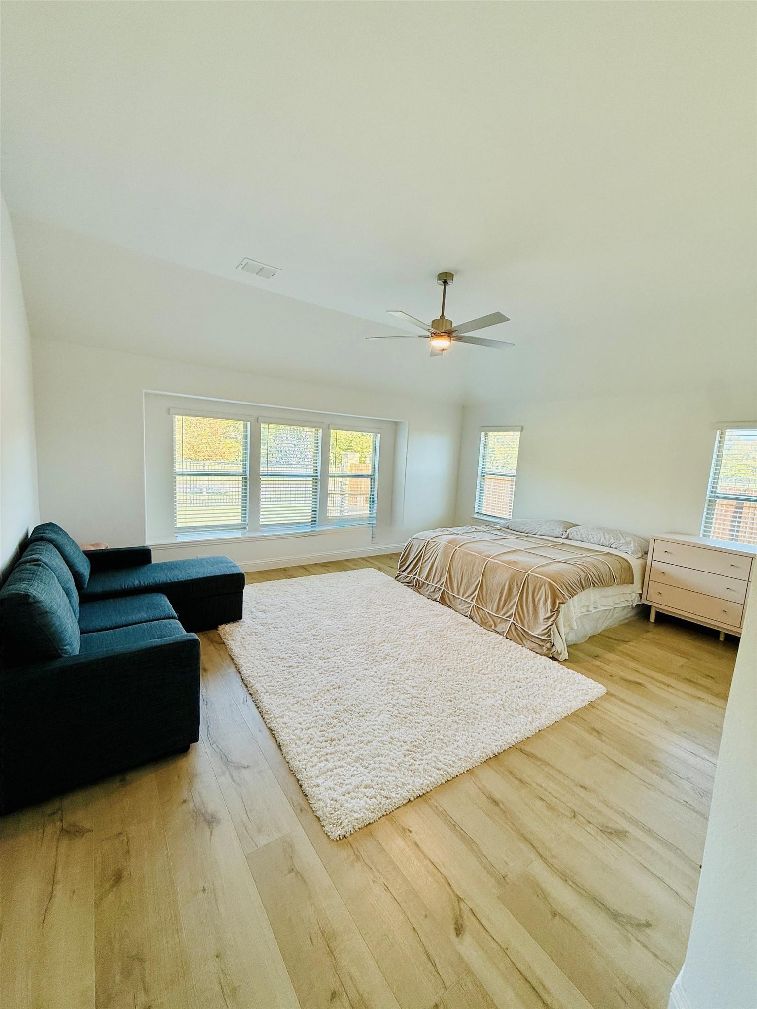 218 Oakcrest Drive Justin TX 76247