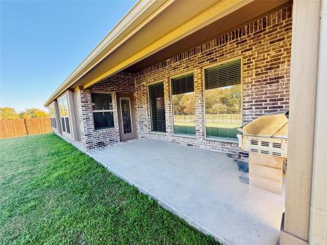 218 Oakcrest Drive Justin TX 76247