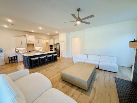218 Oakcrest Drive Justin TX 76247