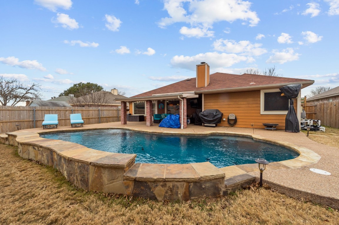 1141 Margie Street Burleson TX 76028