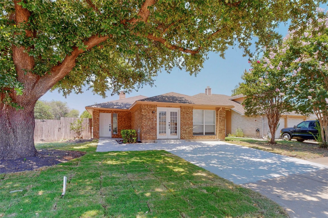 3182 Cross Creek Circle Grand Prairie TX 75052