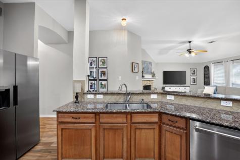 9122 Water Oak Drive Arlington TX 76002