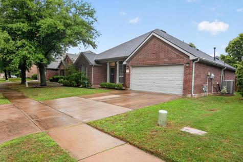 9122 Water Oak Drive Arlington TX 76002