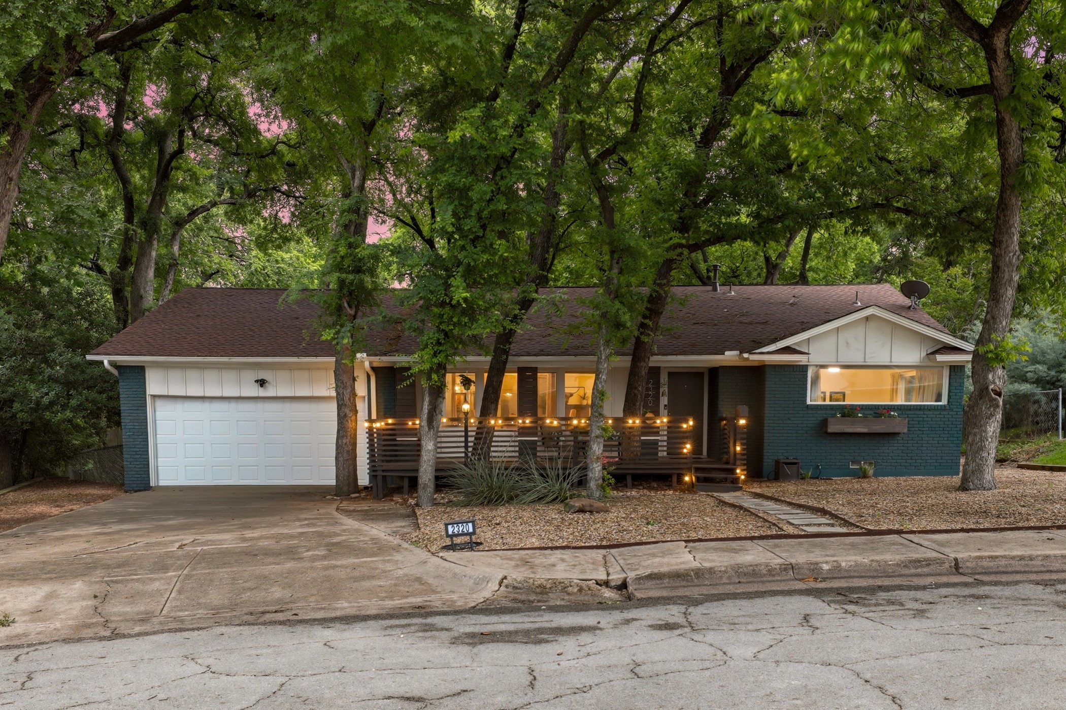2320 Chart Drive Dallas TX 75228