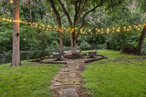 2320 Chart Drive Dallas TX 75228