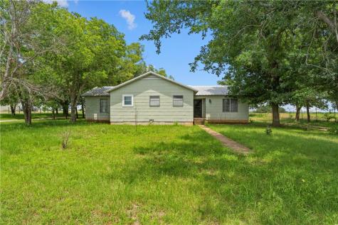 8956 N Lone Star Parkway Crawford TX 76638
