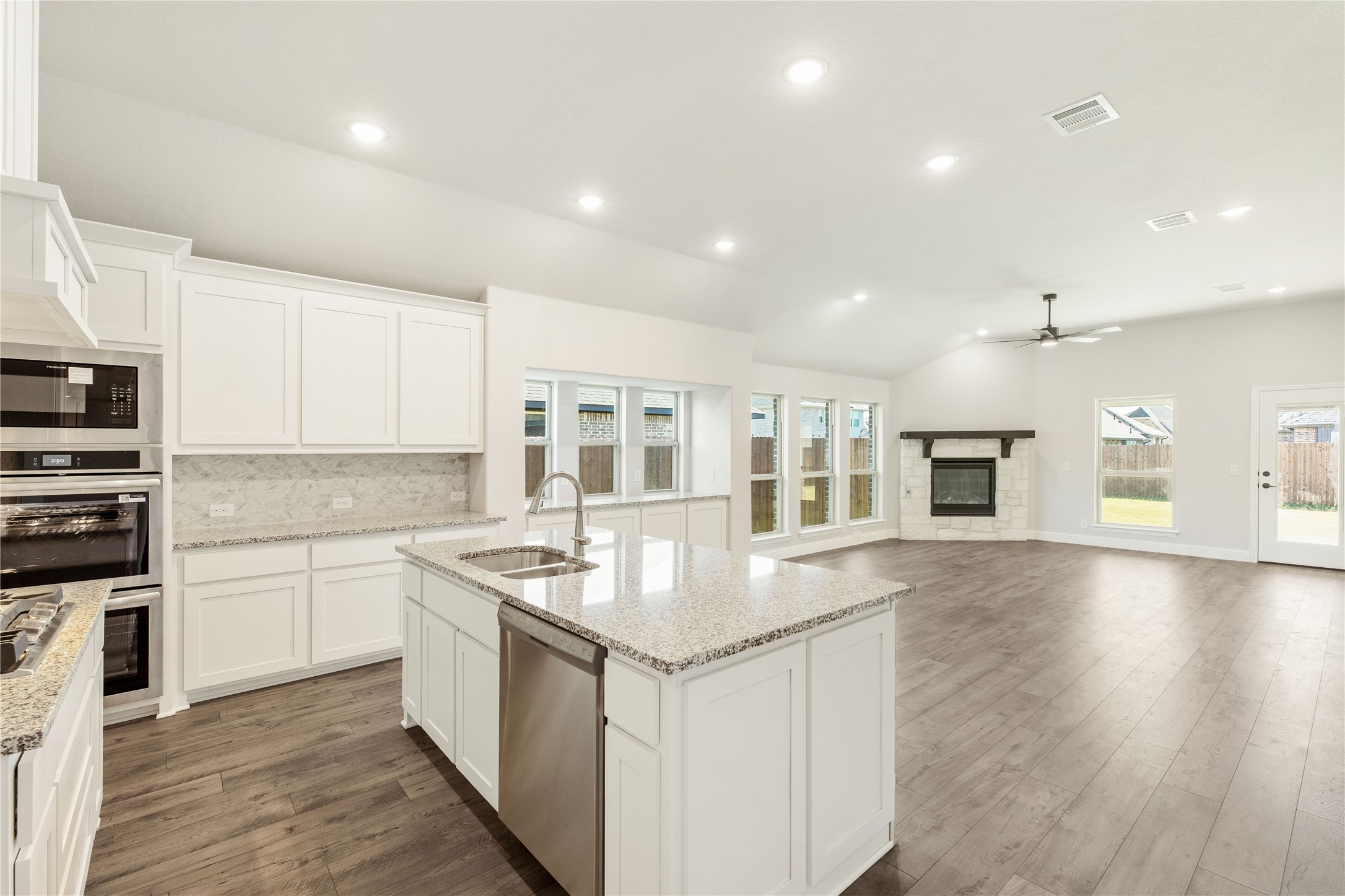 404 Atlas Cedar Drive Glenn Heights TX 75154
