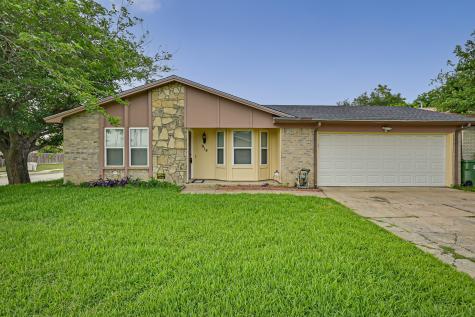 914 Highcrest Drive Arlington TX 76017