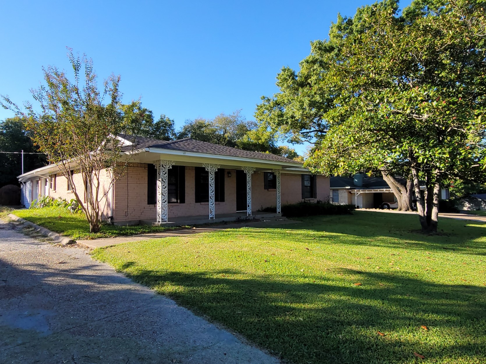 805 Country Club Road Ennis TX 75119