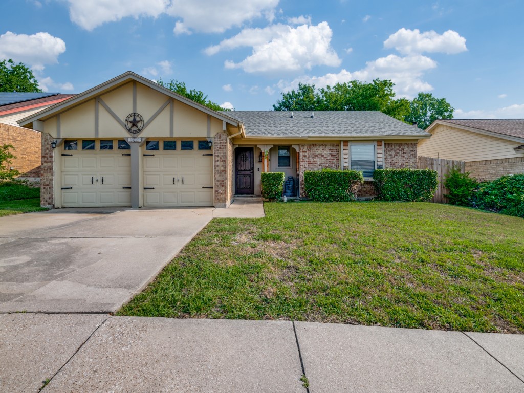 5821 Fender Court Watauga TX 76148
