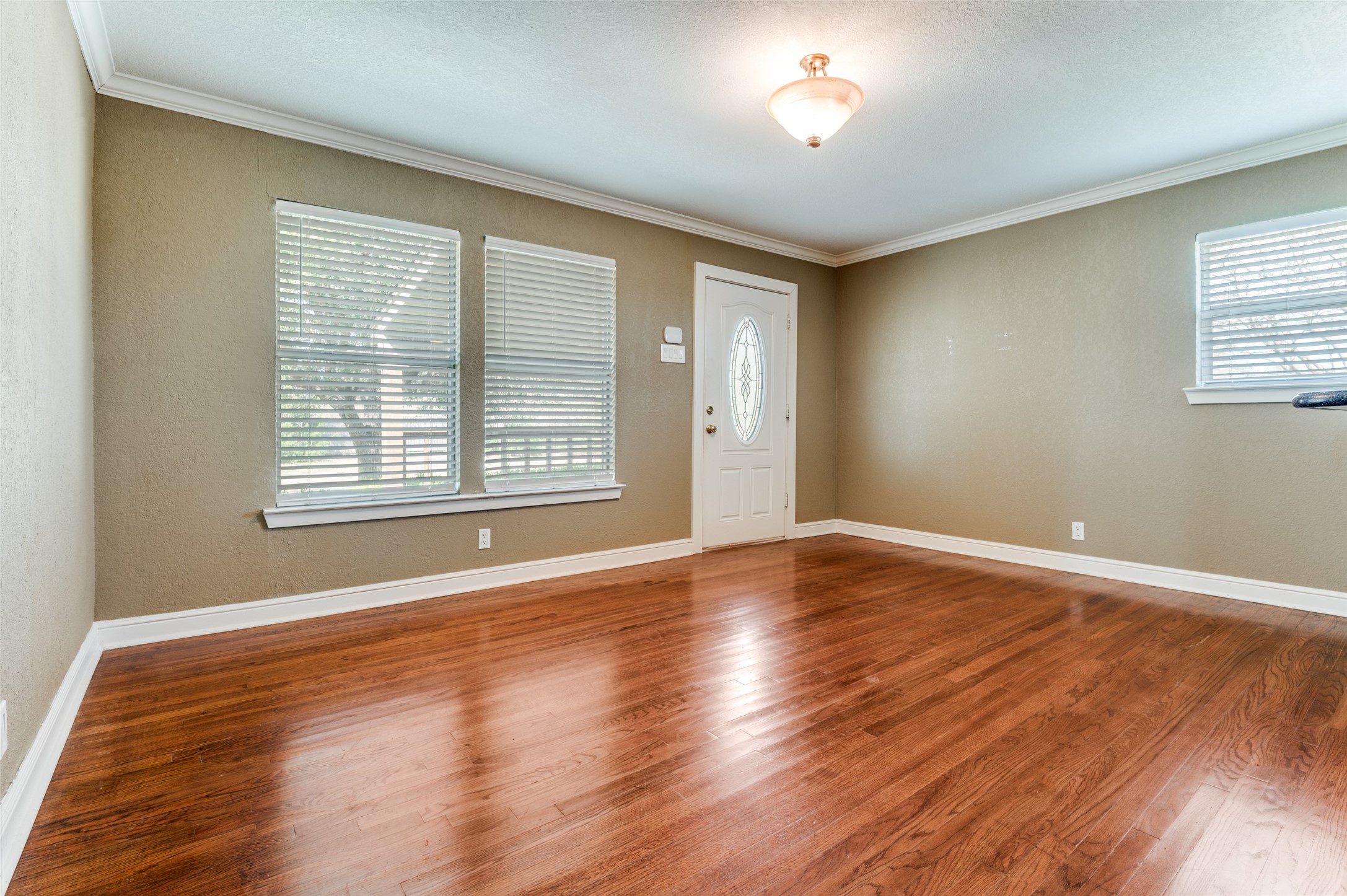 1003 Ovilla Road Red Oak TX 75154
