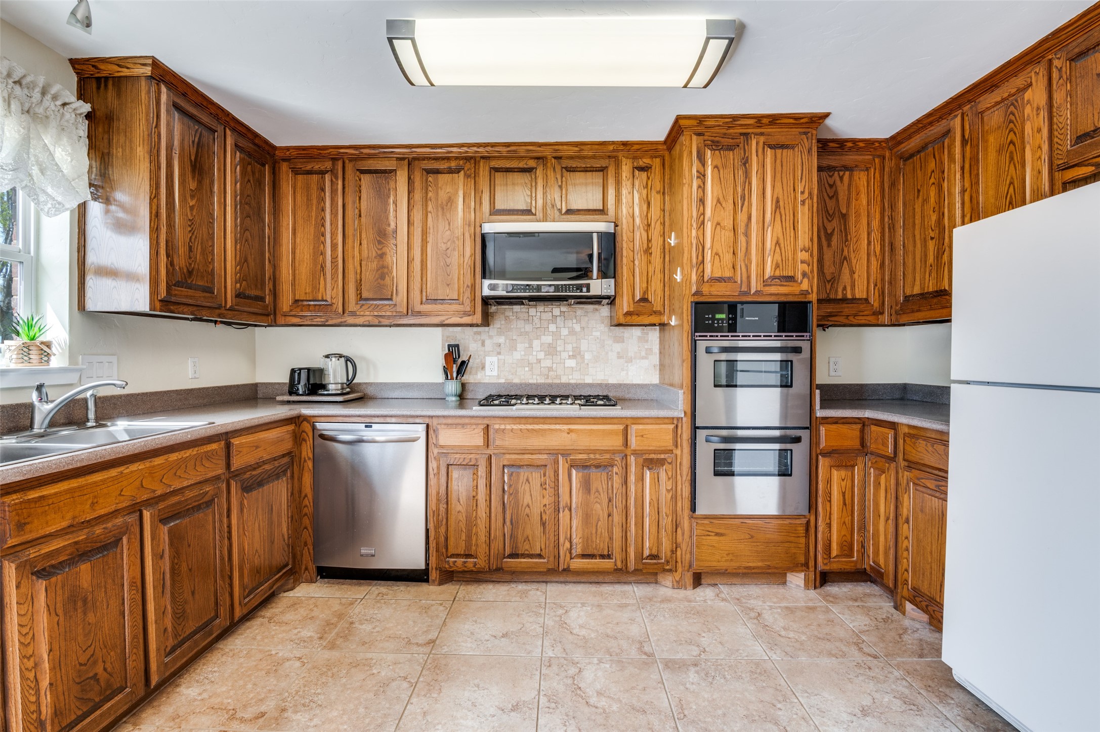 1003 Ovilla Road Red Oak TX 75154