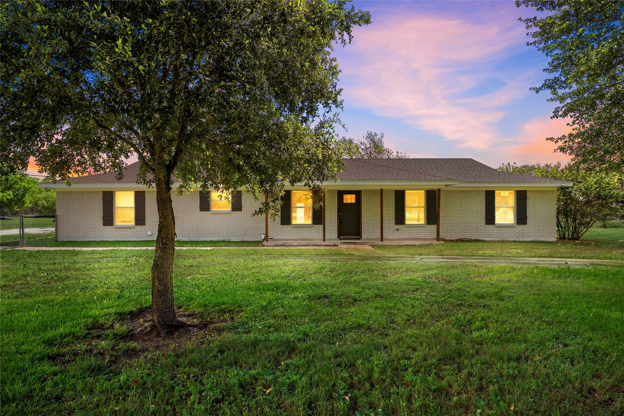 154 Longhorn Parkway Axtell TX 76624
