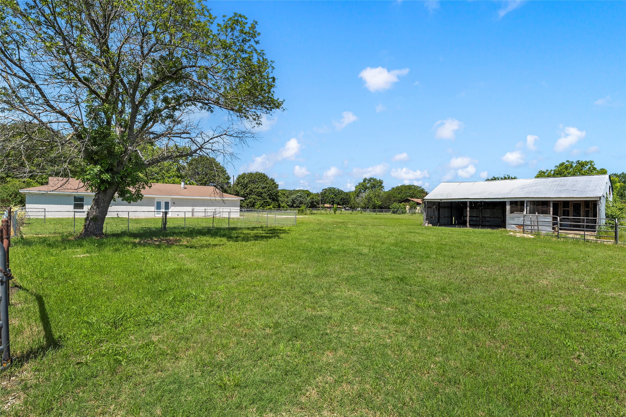 154 Longhorn Parkway Axtell TX 76624