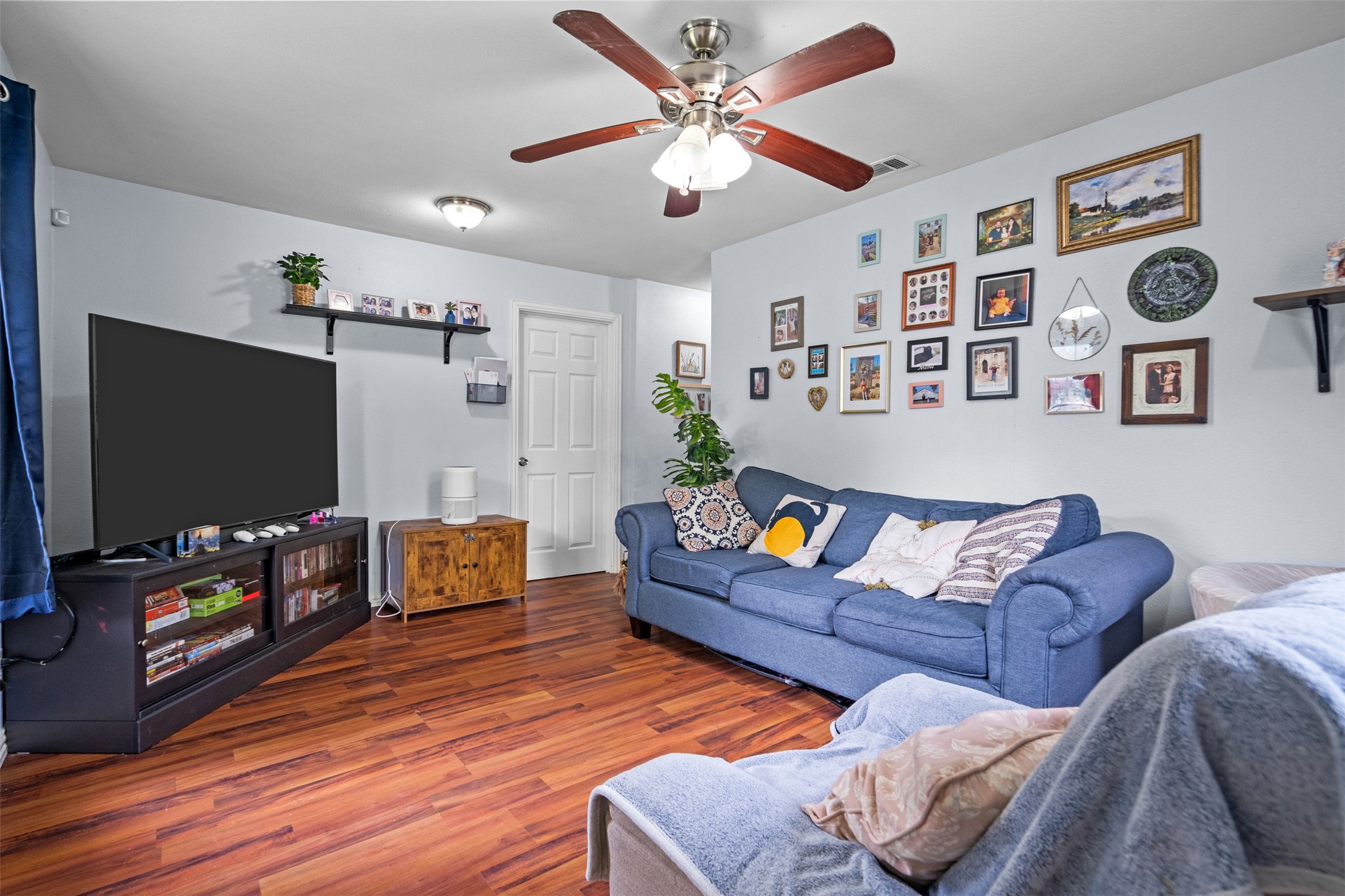 2539 Sharon Street Dallas TX 75211