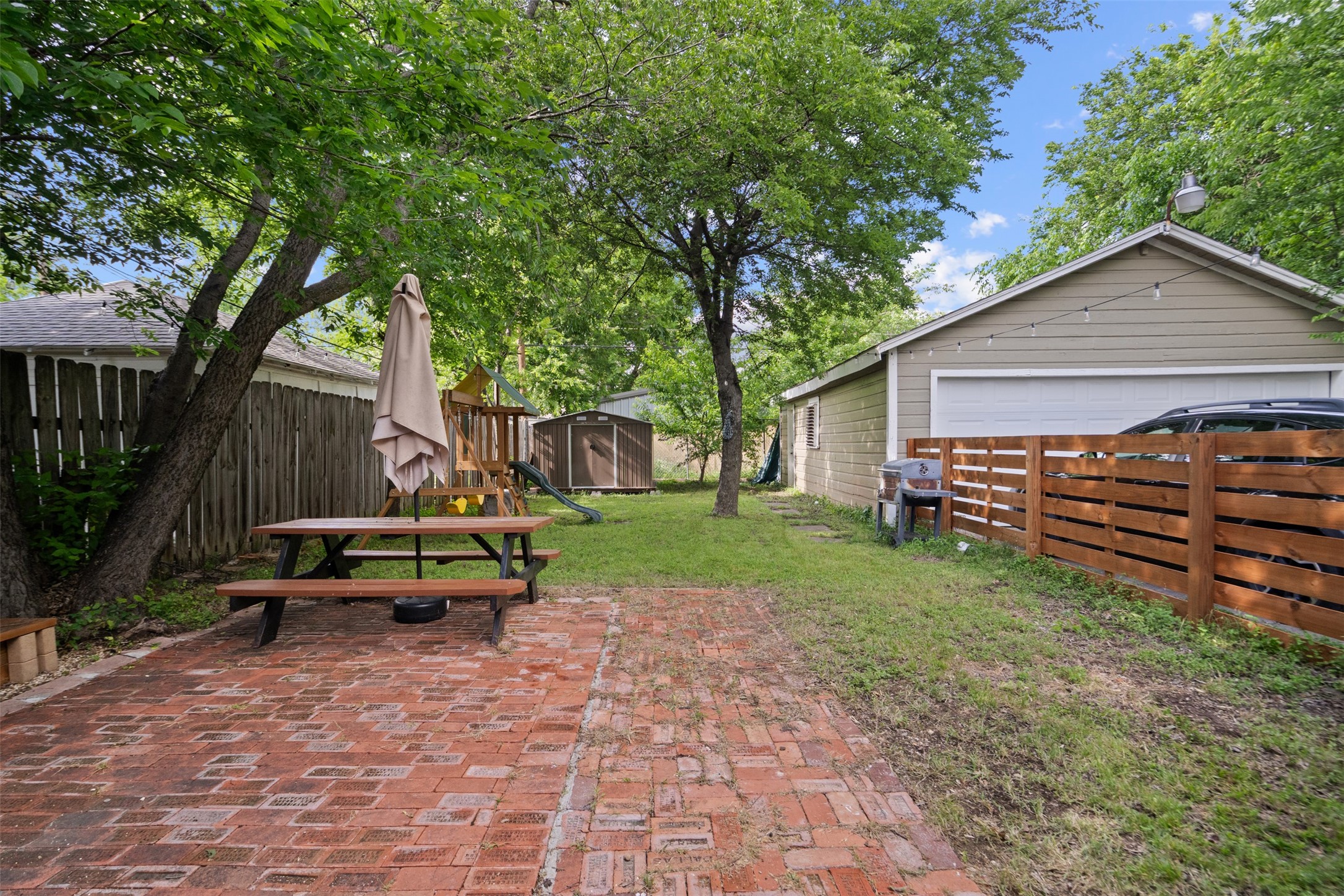 2539 Sharon Street Dallas TX 75211