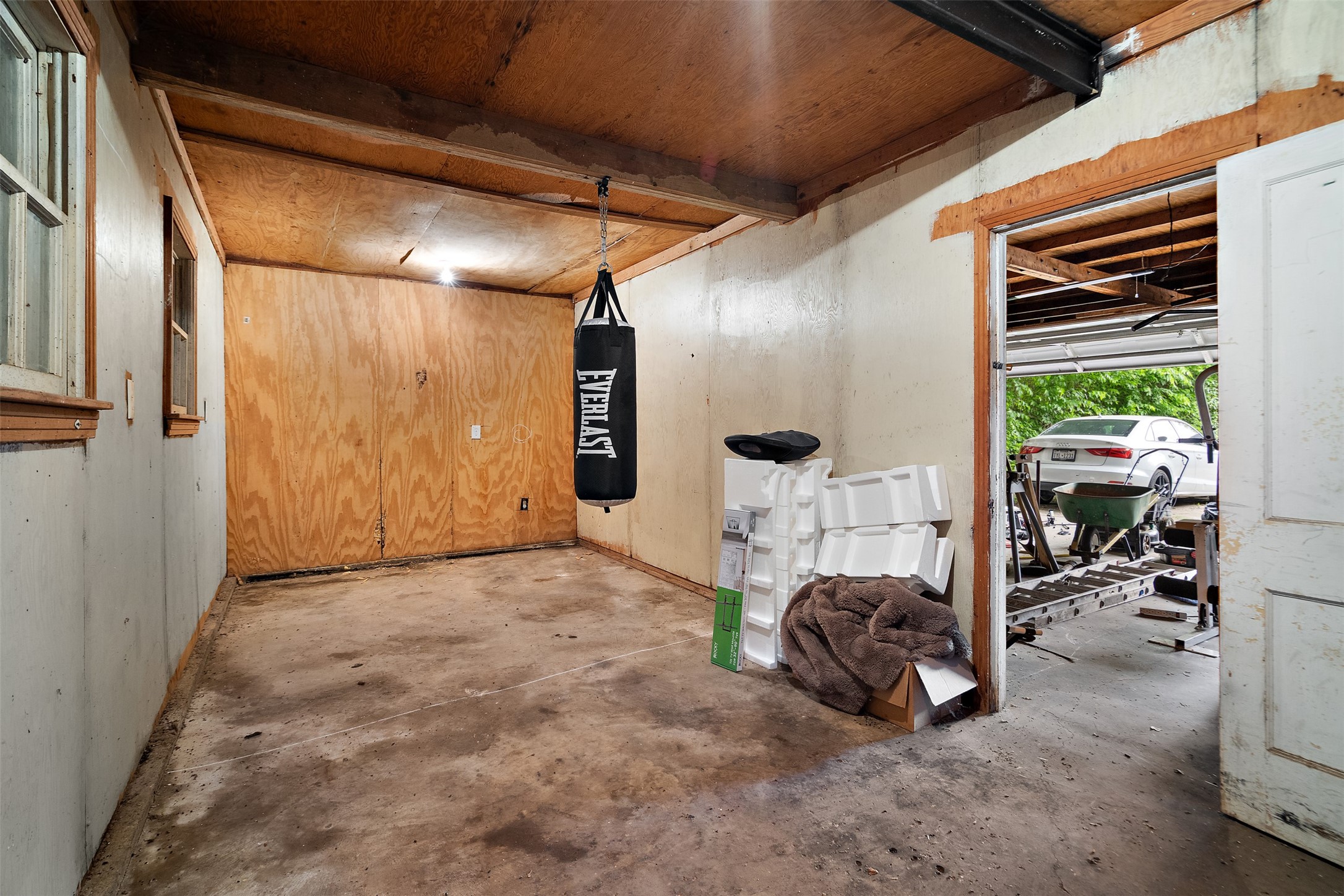 2539 Sharon Street Dallas TX 75211