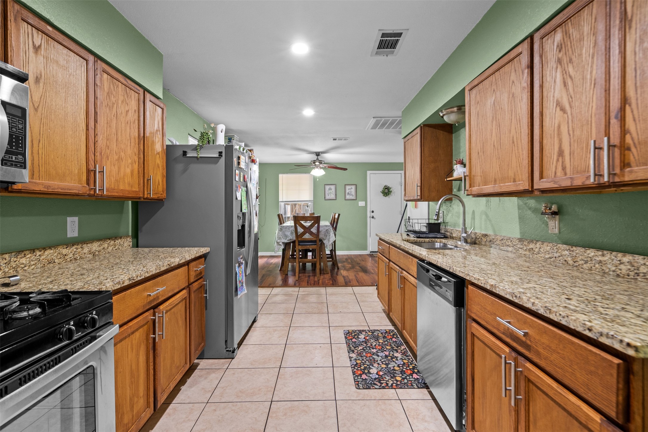 2539 Sharon Street Dallas TX 75211