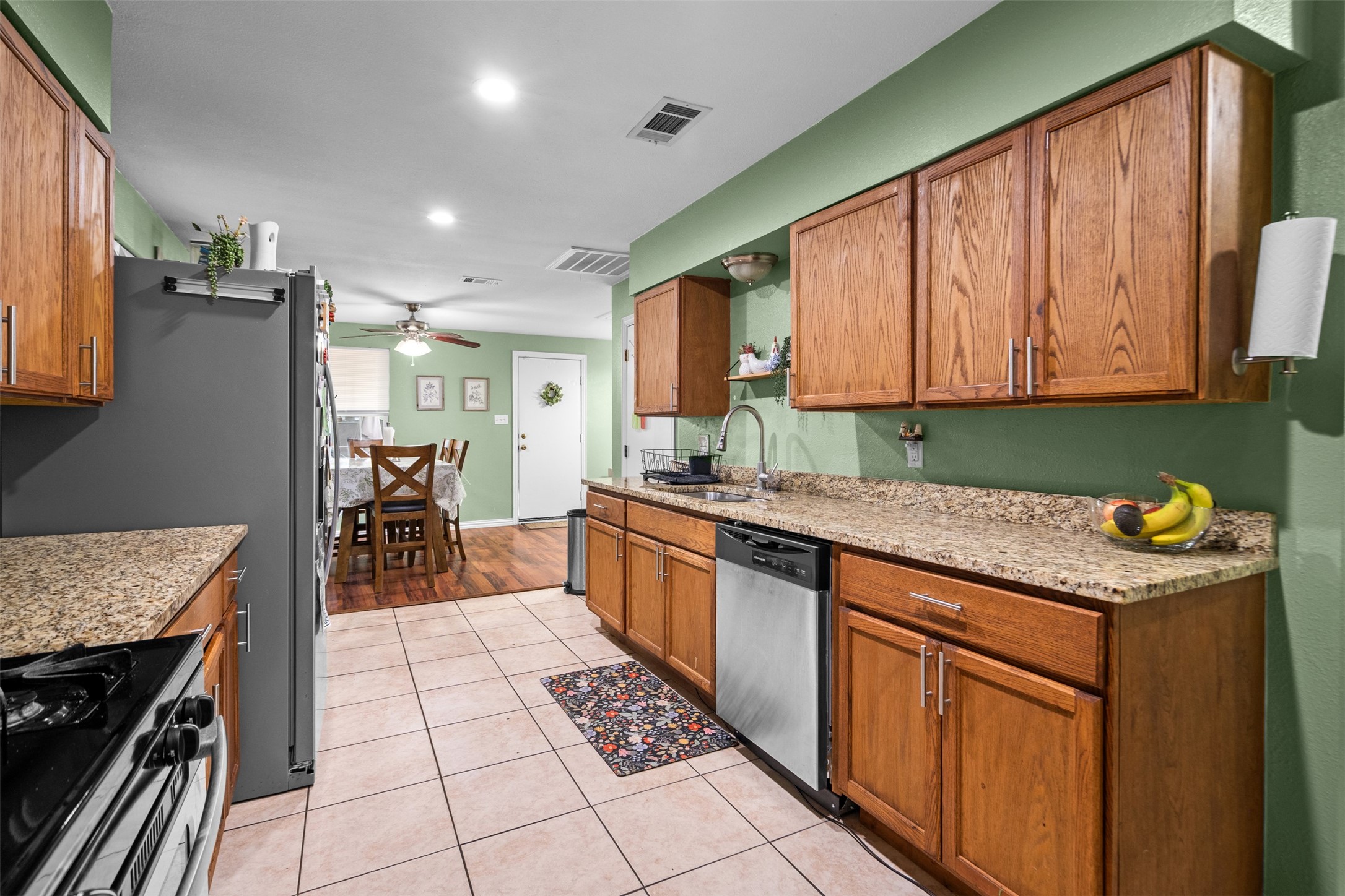 2539 Sharon Street Dallas TX 75211