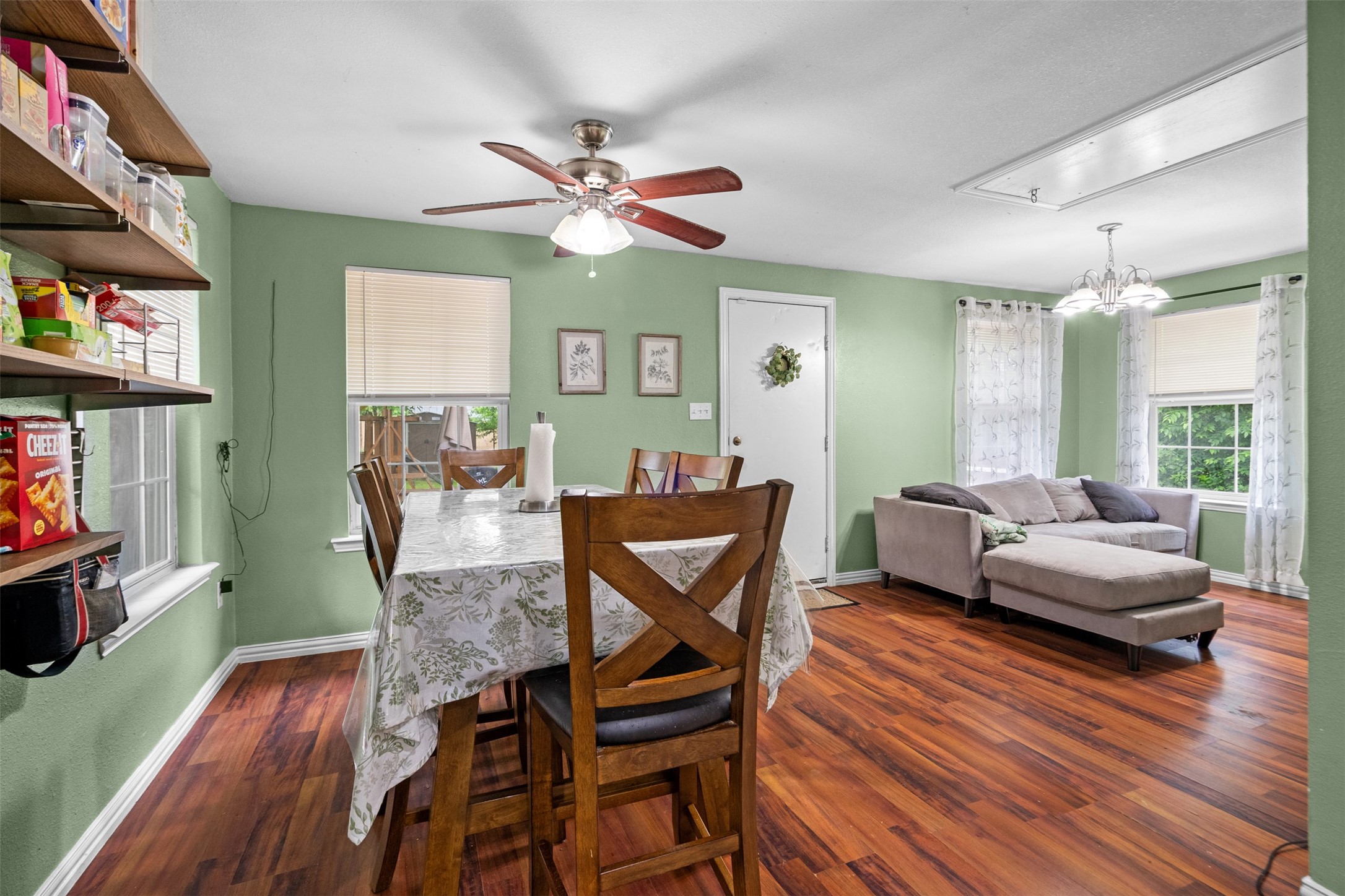 2539 Sharon Street Dallas TX 75211