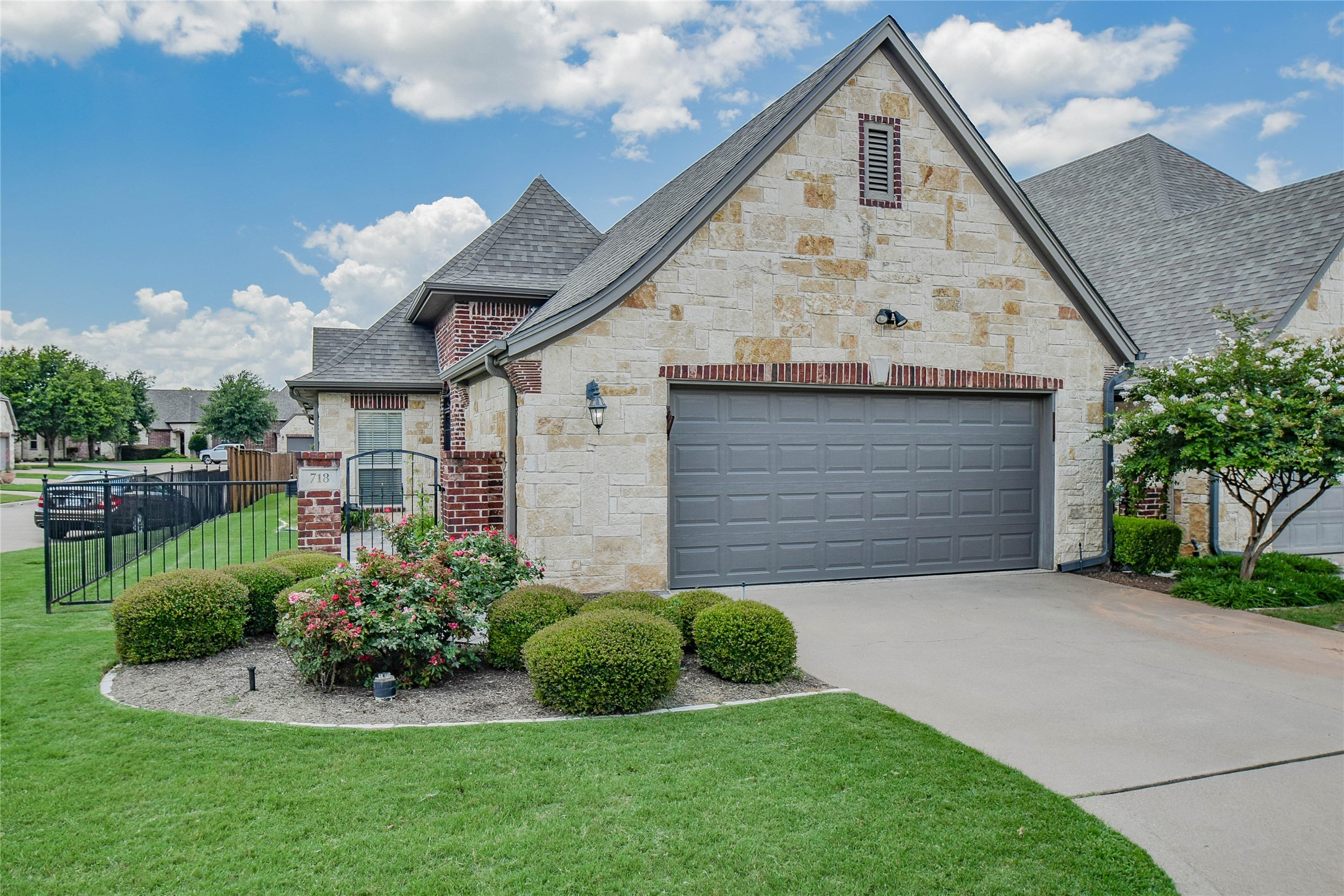 718 N Avalon Court Granbury TX 76048