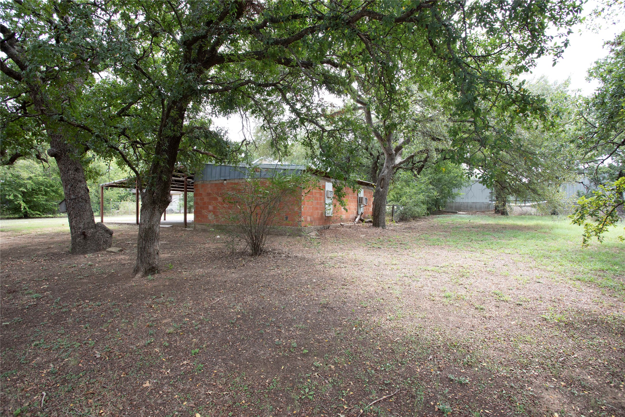1311 Loving Highway Graham TX 76450