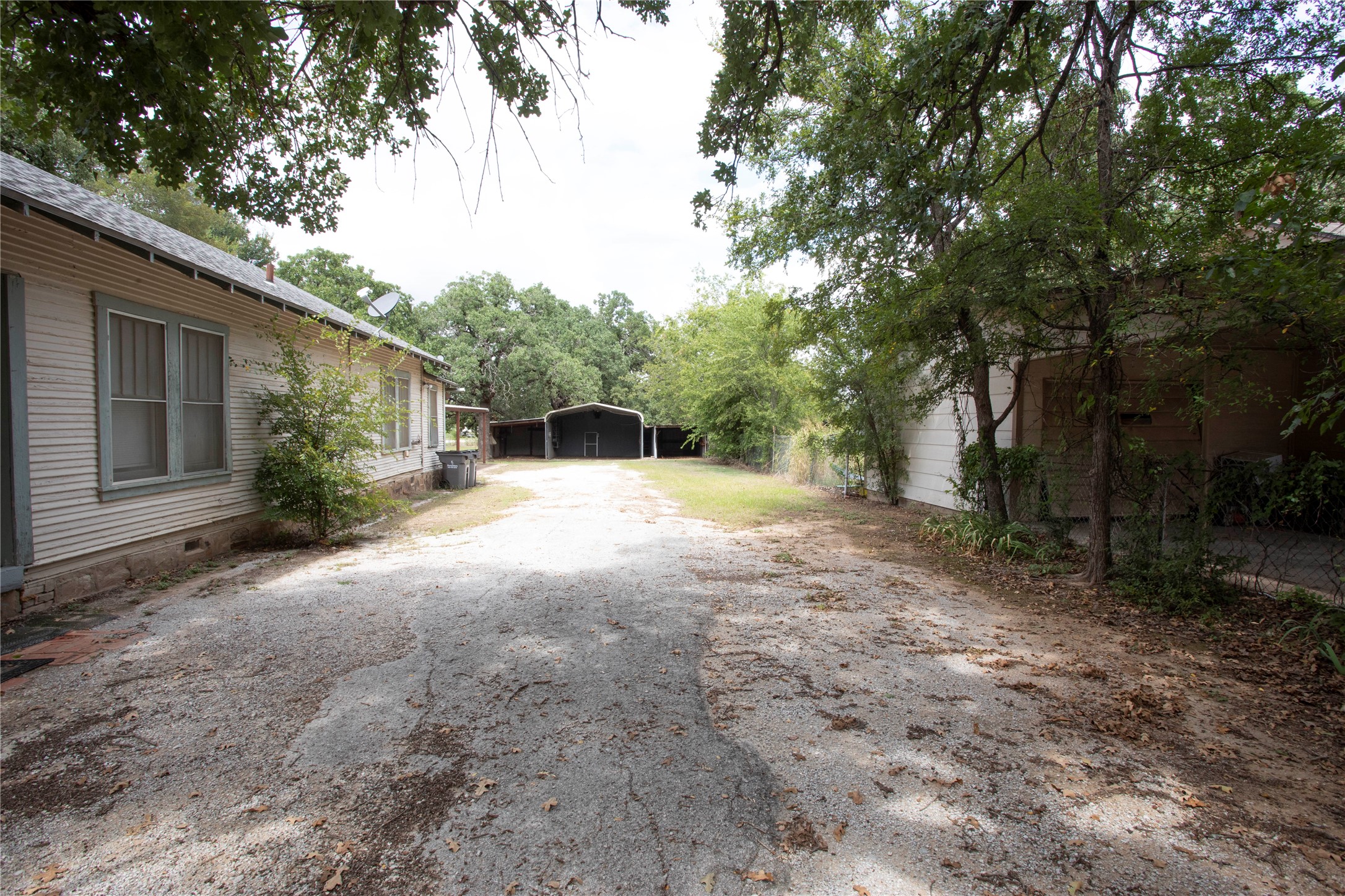 1311 Loving Highway Graham TX 76450
