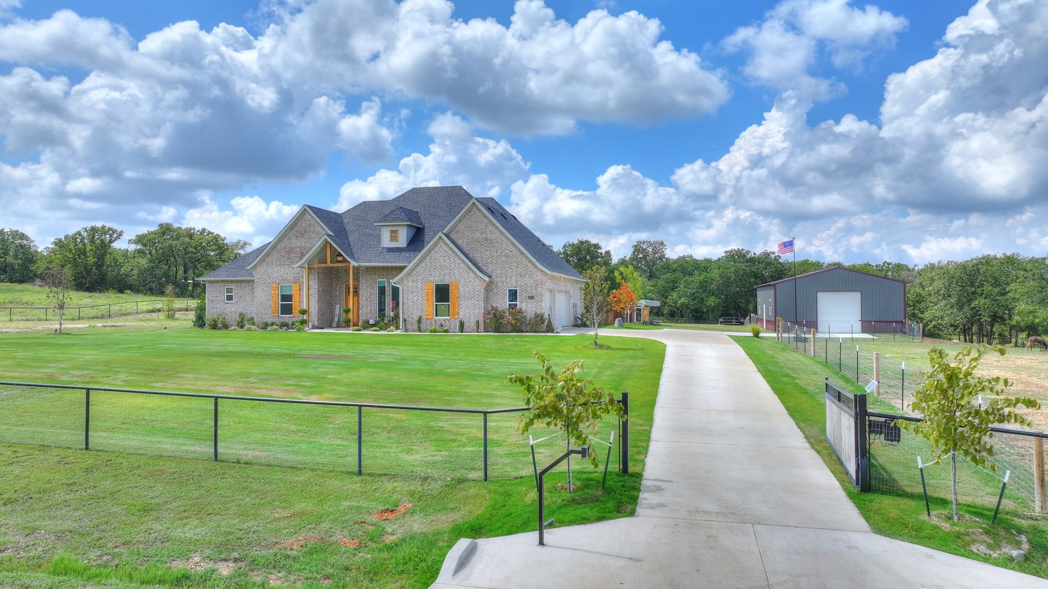 1013 Kingsway Drive Weatherford TX 76088