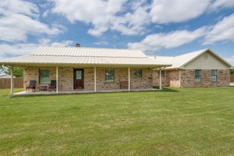 710 Arapaho Drive Tioga TX 76271
