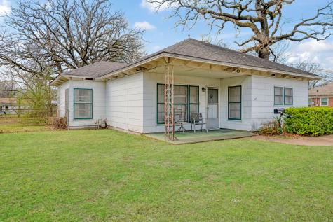 149 30th Street NW Paris TX 75460