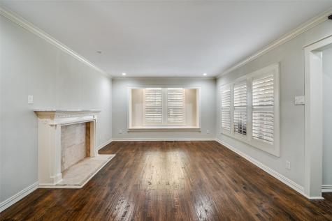 1432 Sylvan Avenue Dallas TX 75208