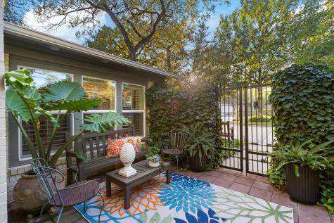 1432 Sylvan Avenue Dallas TX 75208