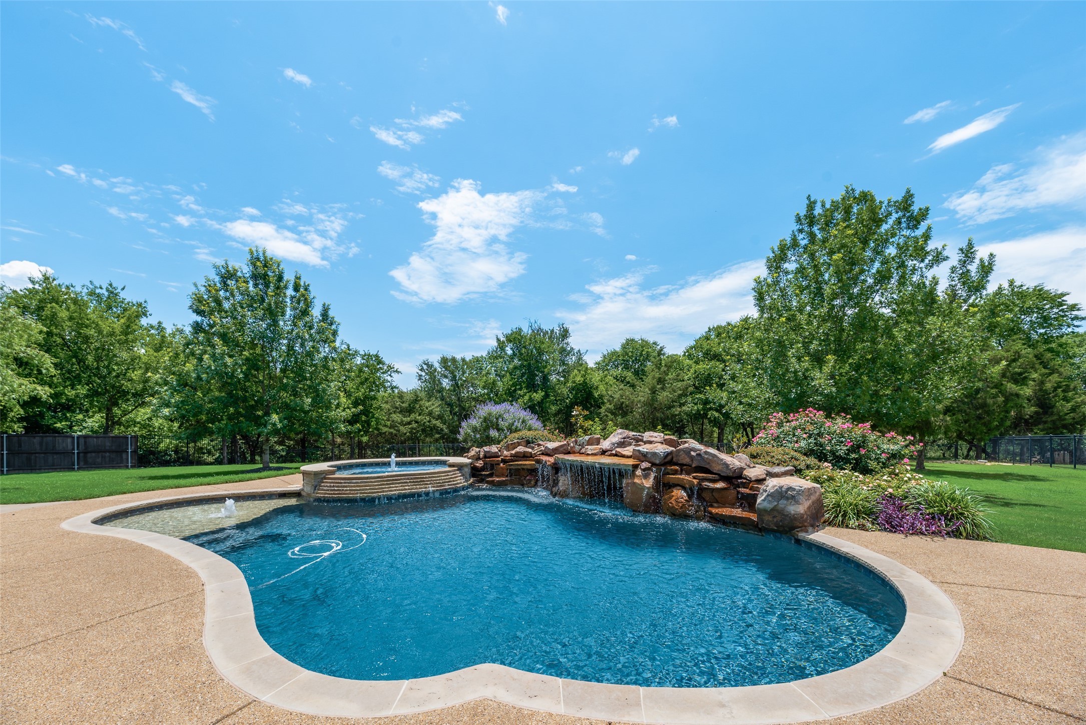 140 Sullivan Way Waxahachie TX 75167