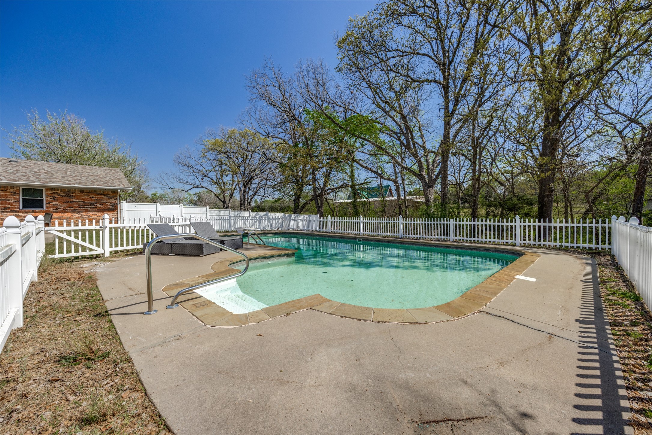 54 Doty Lane Denison TX 75021