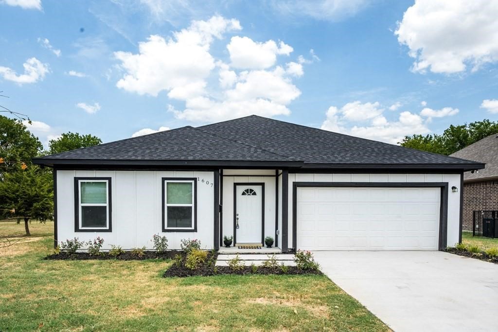 1607 Park Street Kaufman TX 75142