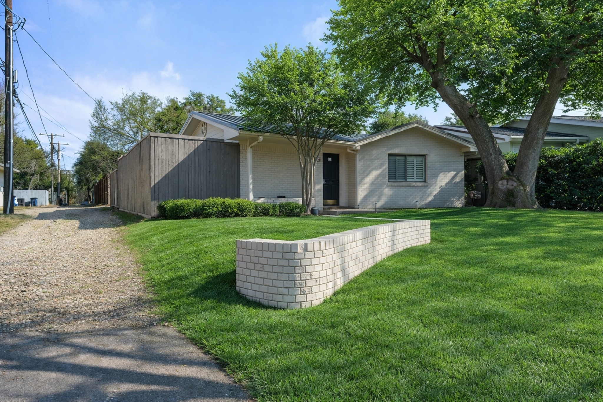 611 Westview Avenue Fort Worth TX 76107