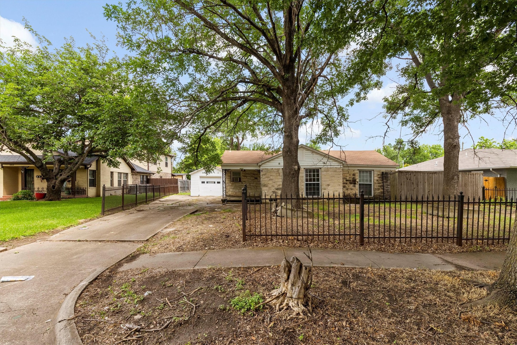 3410 Lawnview Avenue Dallas TX 75227
